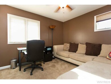 Bedroom Office/Bedroom