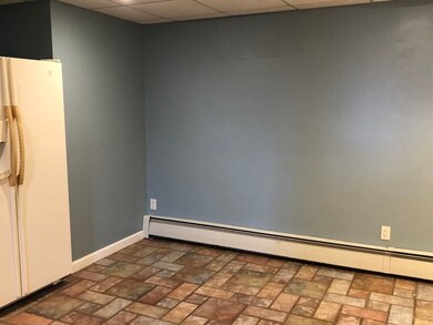 11 Loves Ln unit 2, Woburn, MA 01801 - photo 4