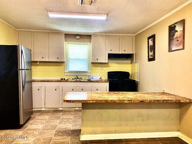102 Kris Kitchen