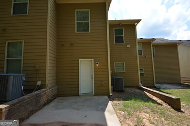 3015 Bonnes Dr, Lithonia, GA 30038 - photo 3