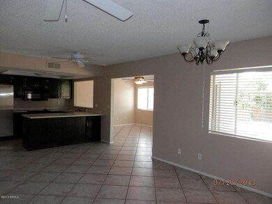 5 Dining Area