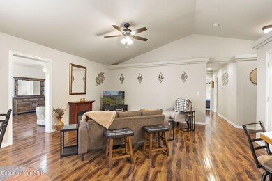 6-web-or-mls-1085-n-dahlia-way