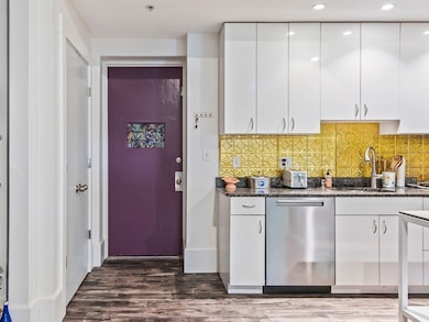 28 Adams St unit 102, Worcester, MA 01604 - photo 5