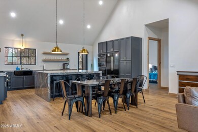 820WApacheLn-Pinetop-AZ-7