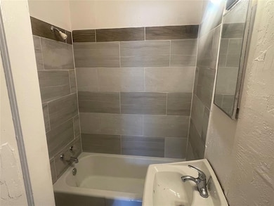 310 N 20th St, Clinton, OK 73601 - photo 7