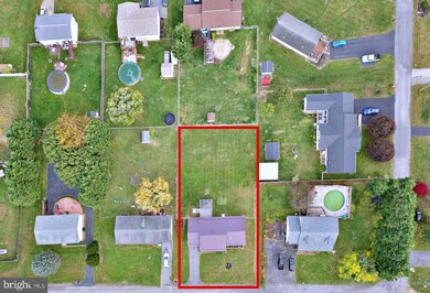 509 Upshur Dr, Inwood, WV 25428 - photo 4