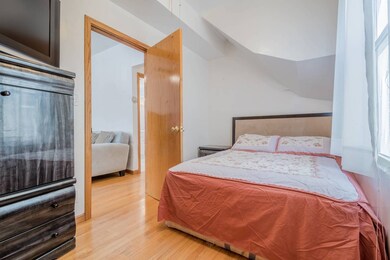 3030 N Allen Ave, Chicago, IL 60618 - photo 6