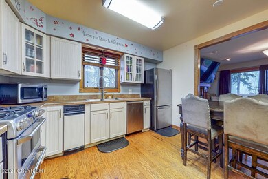 Hommati.com-12043_W_Skyline_Dr_AK-11-04-