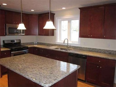 38 Wilson St, Hopkinton, MA 01748 - photo 6