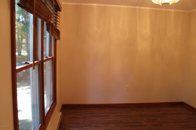 136 Segatti Cir, Bushkill, PA 18324 - photo 7