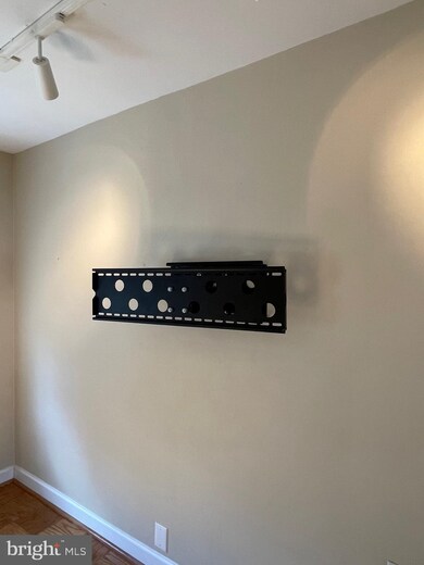 6604 Boulevard View unit B1, Alexandria, VA 22307 - photo 5