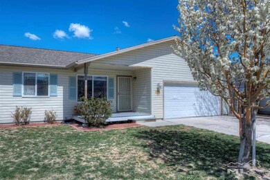 20 Kate Peak Ct, Dayton, NV 89403 - photo 4