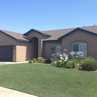 533 W Bel Aire Ln, Porterville, CA 93257 - photo 2