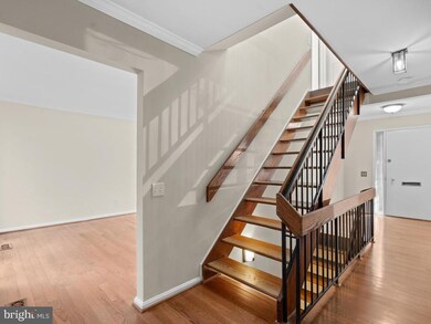 1502 Scandia Cir, Reston, VA 20190 - photo 3