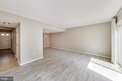 9609A Blake Ln unit 7200, Fairfax, VA 22031 - photo 7