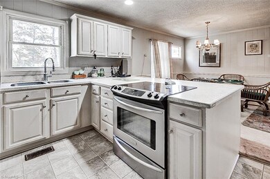 3366 Buffalo Ford Rd, Asheboro, NC 27205 - photo 7