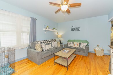 2 Livingroom 2
