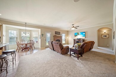 4709 S Poplar Ave, Broken Arrow, OK 74011 - photo 6