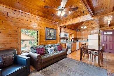 513 Hideaway Ridge Cir, Sevierville, TN 37862 - photo 2