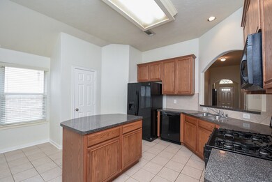 15839 Pleasant Green Cir, Tomball, TX 77377 - photo 7