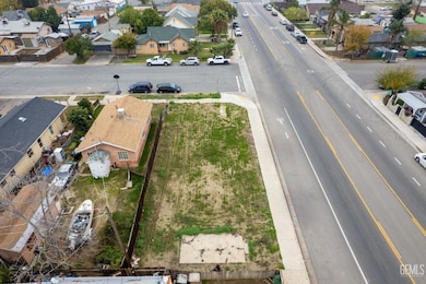 830 9th St, Bakersfield, CA 93304 - photo 4