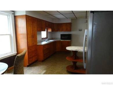 Kitchen. Lower unit