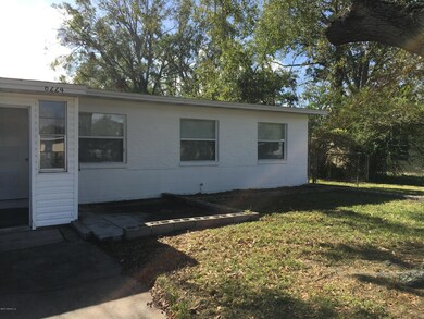 6224 Sauterne Dr, Jacksonville, FL 32210 - photo 4