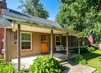 2010 A & B W Central St, Siloam Springs, AR 72761 - photo 2