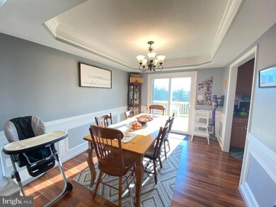 102 E North St, Strasburg, VA 22657 - photo 7