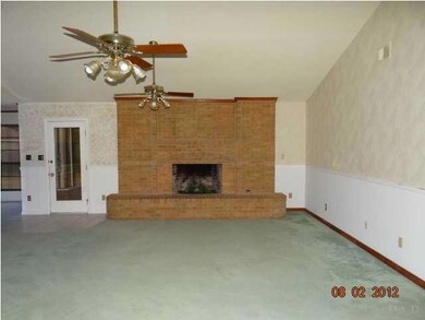 7402 Odell Ln, Pensacola, FL 32526 - photo 3