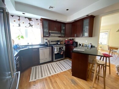 276 Tappan St unit 2, Brookline, MA 02445 - photo 2