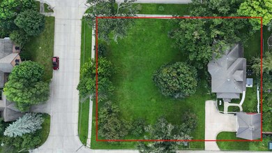 812 Maple Ave, Decorah, IA 52101 - photo 6