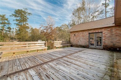 Beautiful 550 sq ft walkout deck