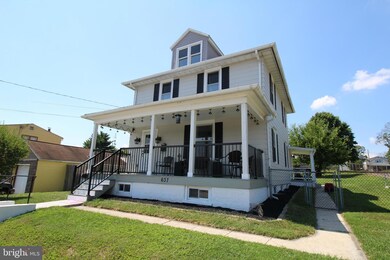 637 E Race St, Pottstown, PA 19464 - photo 2