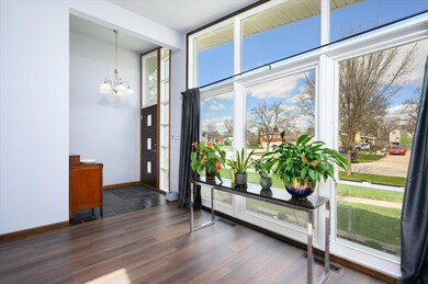 150 S Fairlane Ave, Elmhurst, IL 60126 - photo 5