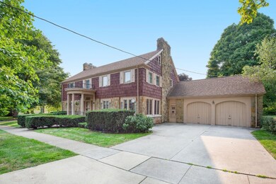 301 N Division St, Marshall, MI 49068 - photo 2