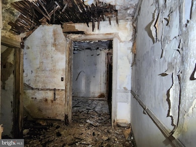 1812 Ashburton St, Baltimore, MD 21216 - photo 2