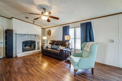 109 Bluff Heights Dr, Weatherford, TX 76085 - photo 6