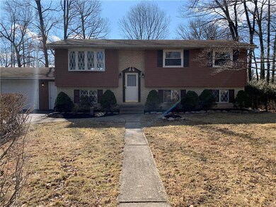 221 W West St, Wind Gap, PA 18091 - photo 2