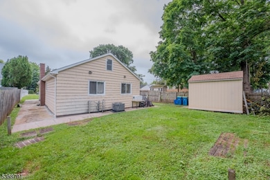 68 Maple St, Bridgewater, NJ 08807 - photo 3