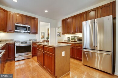 6796 Arthur Hills Dr, Gainesville, VA 20155 - photo 3