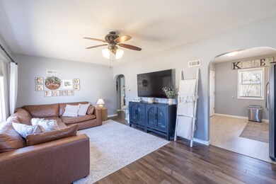 201 Lamont St, Waterloo, IA 50703 - photo 5