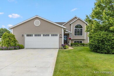 4284 Ives Farm Ln NE unit 18, Cedar Springs, MI 49319 - photo 2