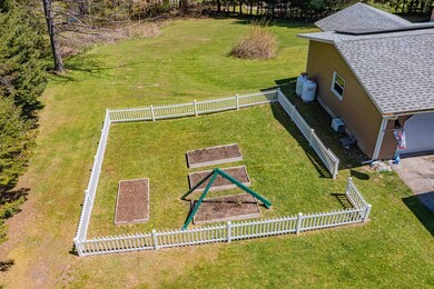 35 Robinhood Cir, Montpelier, VT 05602 - photo 3