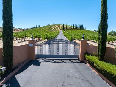 725 Spring Creek Way, Templeton, CA 93465 - photo 4