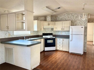 1 Bernie Hill Ct, Winter Haven, FL 33880 - photo 2