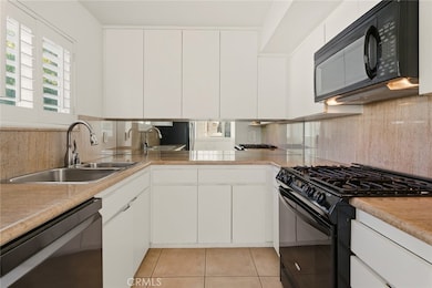 22117 Burbank Blvd unit 7, Woodland Hills, CA 91367 - photo 5
