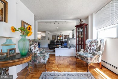 Radnor House unit 132, Bryn Mawr, PA 19010 - photo 4