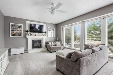 7337 Kenton St, Shawnee, KS 66227 - photo 4