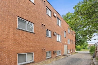 1522 Cedar Ave, Cincinnati, OH 45224 - photo 2